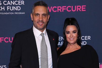 kyle-richards-supports-estranged-husband-mauricio-umansky-at-‘dwts’-premiere-amid-marriage-troubles