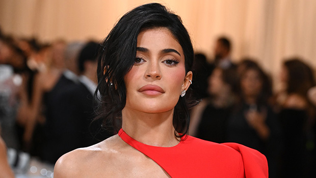 kylie-jenner-deletes-post-supporting-israel-after-backlash-amid-attacks