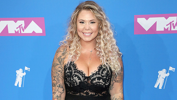 pregnant-kailyn-lowry-celebrates-sons-with-rare-photo-of-them-together-ahead-of-giving-birth-to-twins