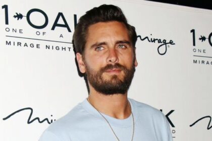 mason-disick-makes-rare-appearance-with-dad-scott-disick-after-kourtney’s-birth
