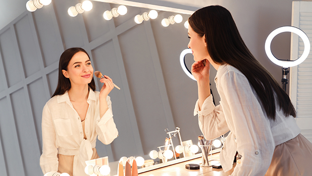 this-light-up-vanity-mirror-is-25%-off-&-will-elevate-your-makeup-routine