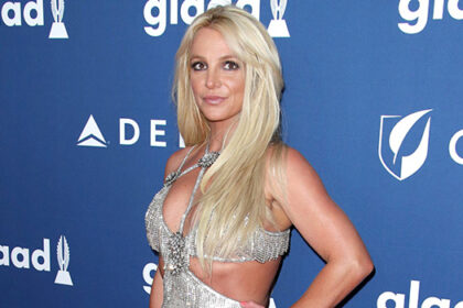 britney-spears-shares-flirty-pool-day-video-in-tiny-string-bikini-with-manager-benjamin-mallin