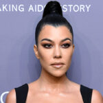 kourtney-kardashian-returns-to-the-gym-7-weeks-after-giving-birth-to-baby-rocky:-‘no-pressure-mamas’