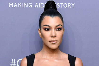 kourtney-kardashian-returns-to-the-gym-7-weeks-after-giving-birth-to-baby-rocky:-‘no-pressure-mamas’