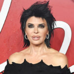 lisa-rinna-poses-fully-nude-in-new-year’s-celebration-post:-photo