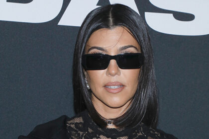 kourtney-kardashian’s-favorite-cleanser-is-‘soothing’-without-stripping-the-skin