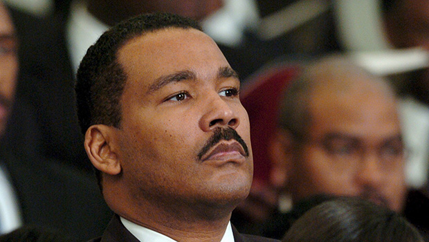 dexter-scott-king:-5-things-to-know-about-martin-luther-king-jr.’s-youngest-son-who-died-at-62