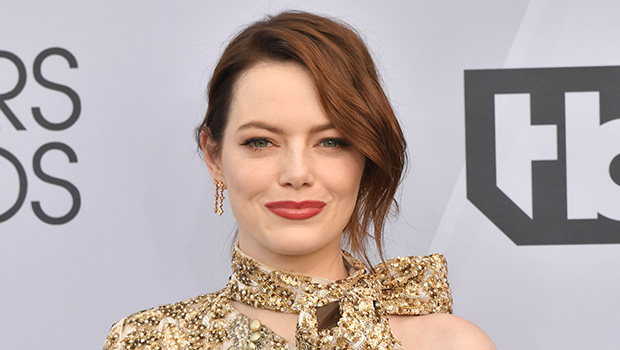 emma-stone-opens-up-about-working-with-an-intimacy-coordinator-for-‘poor-things:’-she-was-a-‘safety-net’