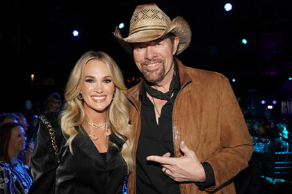 carrie-underwood,-reba-mcentire,-&-more-stars-honor-toby-keith-after-his-death-at-62