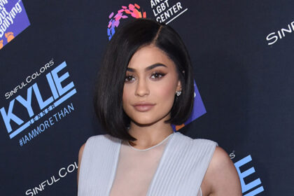 kylie-jenner-shows-off-dramatic-short-hair-makeover:-‘kris-jenner-is-quaking’
