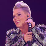 pink-stops-concert-as-fan-goes-into-labor:-watch