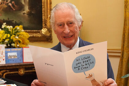 king-charles-shares-poignant-get-well-cards-amid-cancer-diagnosis:-watch