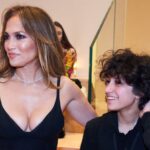 jennifer-lopez-&-her-child-emme-embrace-in-new-photo-from-broadway-outing