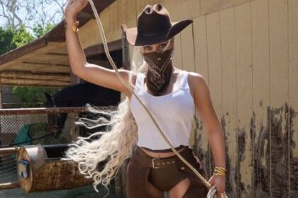 beyonce-shows-off-her-lasso-skills-in-open-leather-pants-for-‘cowboy-carter’-photo-shoot