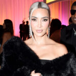 kim-kardashian-debuts-platinum-blonde-hair-makeover-at-charity-event:-photos