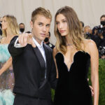 justin-bieber’s-mom-clarifies-whether-hailey-is-pregnant-with-twins