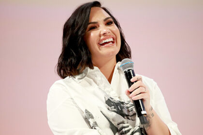 demi-lovato-opens-up-about-feeling-‘defeated’-during-multiple-in-patient-treatments