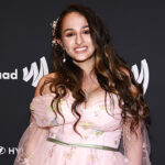 jazz-jennings-says-she’s-‘so-proud’-of-her-weight-loss-journey:-‘my-confidence-radiates-through’