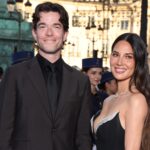 john-mulaney-and-olivia-munn-marry-in-intimate-ny-ceremony